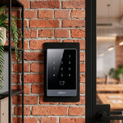 Lector esclavo de control de acceso Dahua ASR1101A con teclado táctil y lector de tarjeta MIFARE

