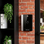 Lector RFID de control de acceso Hikvision DS-K1102AEM dual para tarjetas EM y MIFARE con salida Wiegand

